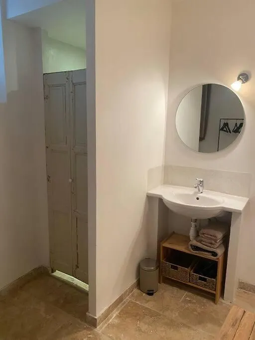 Charmant Pied A Terre Arlesien, Rez De Chaussee Apartment France
