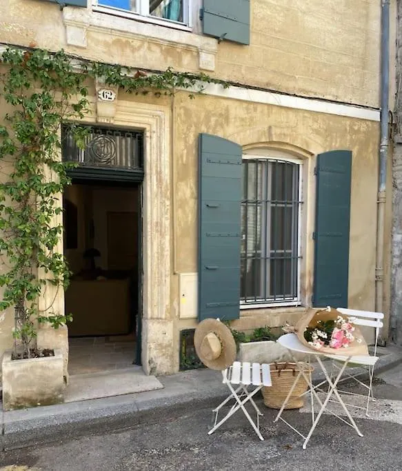 Charmant Pied A Terre Arlesien, Rez De Chaussee Apartment 0*, Arles France